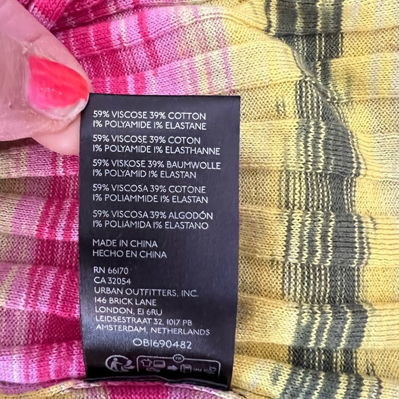 UO Halter Top Sweater SIZE LARGE NWT - Picture 8 of 8